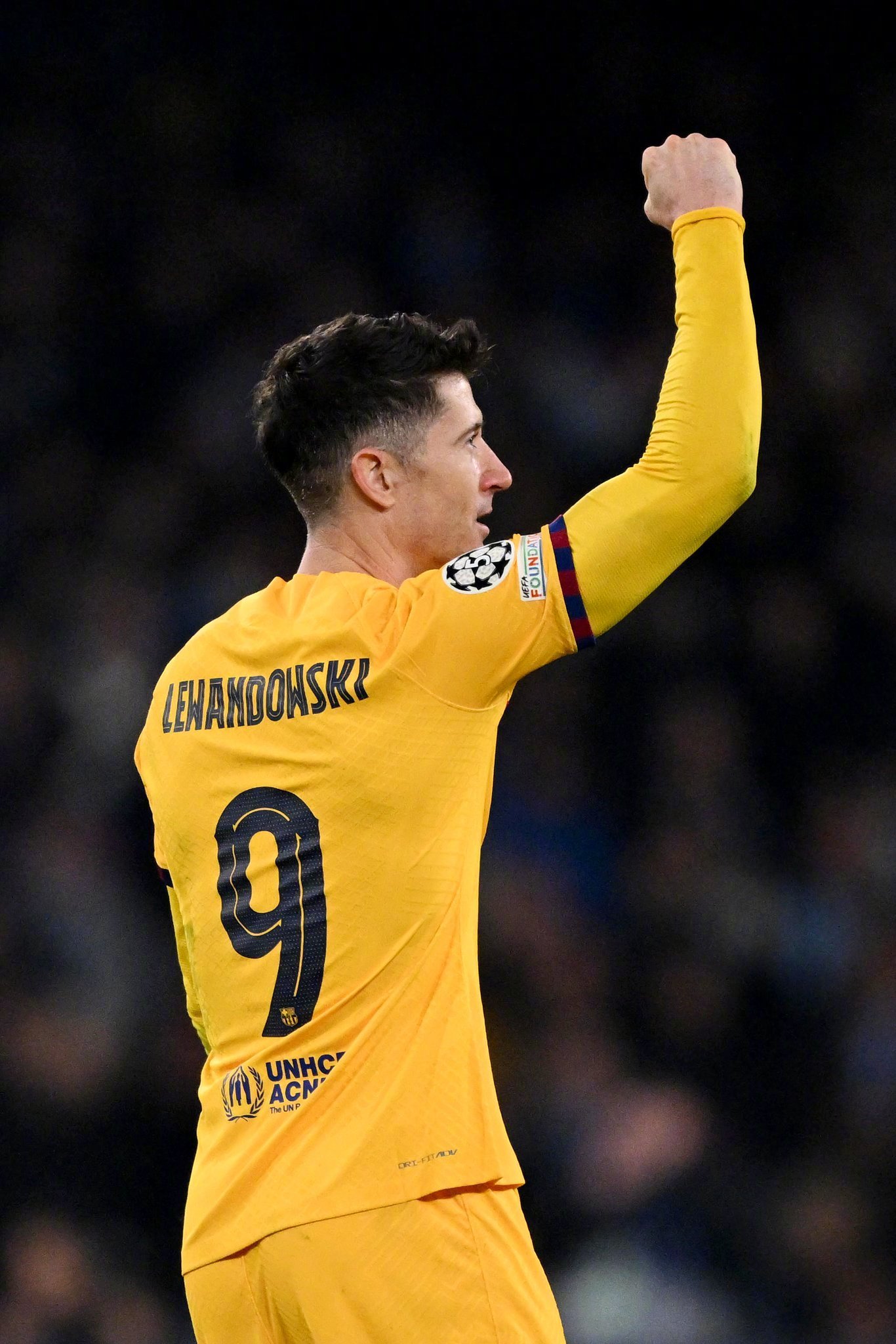 巴萨轻松获胜，欧冠决赛燃眉之急